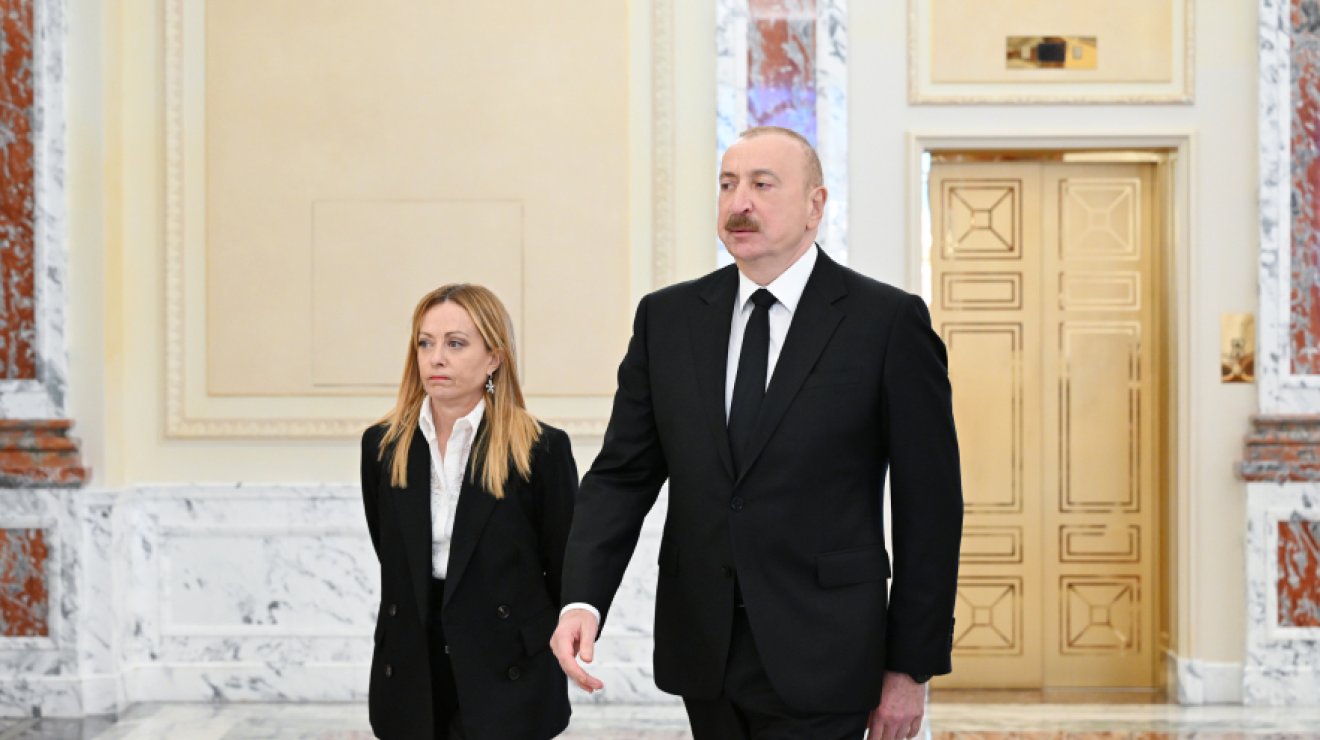 Ось Баку и Рим меняет правила партнерства