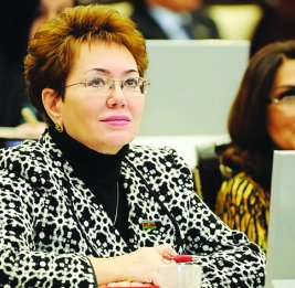 Женщина, приглашенная женой Пашиняна на оккупированные территории АР, служила в составе спецназа в Нагорном Карабахе
