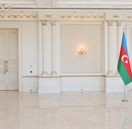 Президент Ильхам Алиев принял верительные грамоты новоназначенного посла Таджикистана в Азербайджане 