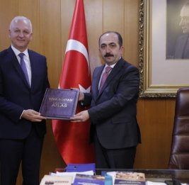 Академик Шаин Мустафаев встретился с председателем Турецкого исторического общества