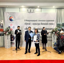 Известная азербайджанская художница приняла участие в международном симпозиуме в Казахстане
