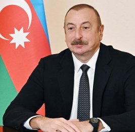 Президент Азербайджана принимает поздравления