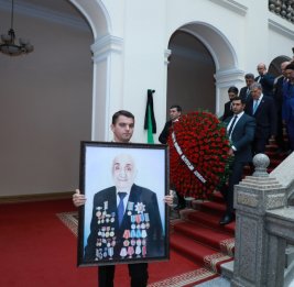 Первый вице-президент SOCAR Хошбахт Юсифзаде предан земле на Аллее почетного захоронения