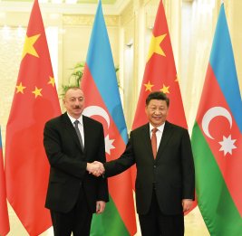 Баку-Пекин: путь, устланный шелком