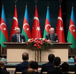 Президенты Азербайджана и Турции выступили с заявлениями для прессы