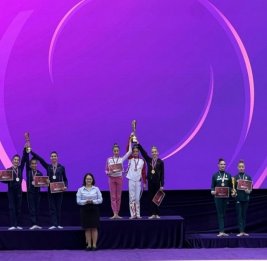 Азербайджанские гимнастки завоевали серебряную медаль на международном турнире
