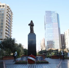 Общечеловеческая трагедия: чтится память жертв Ходжалинского геноцида