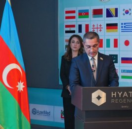 В Баку начал работу Международный конгресс гастроэнтерологов мира
