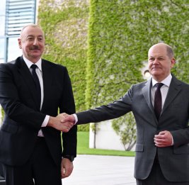 В Берлине началась встреча Президента Ильхама Алиева и Канцлера Германии Олафа Шольца один на один  БУДЕТ ОБНОВЛЕНО