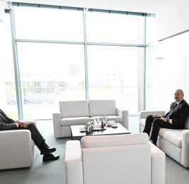 В Берлине началась встреча Президента Ильхама Алиева и Канцлера Германии Олафа Шольца один на один 
