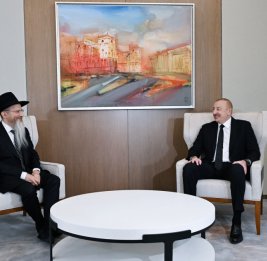 Президент Ильхам Алиев принял главного раввина России 