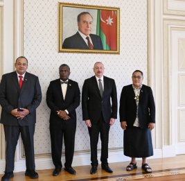 Президент Ильхам Алиев принял генерал-губернатора Тувалу, премьер-министра Тонги и министра иностранных дел Содружества Багамских Островов  