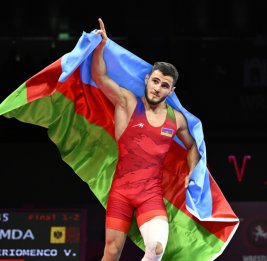 Азербайджанский борец стал чемпионом Европы в Баку