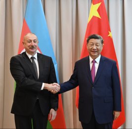 В Астане началась встреча Президента Азербайджана Ильхама Алиева с председателем Китайской Народной Республики Си Цзиньпином  