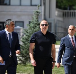 Президент Ильхам Алиев принял участие в открытии после капитального ремонта и реставрации отеля Palace в Ханкенди  