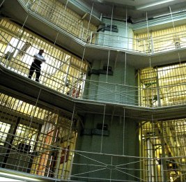 Переполненные тюрьмы Великобритании – одна из главных проблем нового правительства