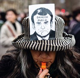 Иллюзия в водовороте реальности
