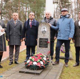 Представители азербайджанской диаспоры Москвы почтили память героя Великой Отечественной войны