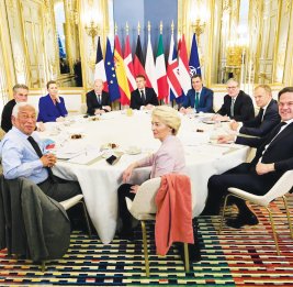 За ширмой дипломатии


