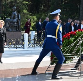 Председатель Совета Федерации Федерального Собрания Российской Федерации посетила могилу великого лидера