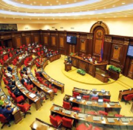Ревизионизм под диктовку
