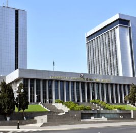 Проходит очередное пленарное заседание весенней сессии Милли Меджлиса