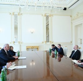 Президент Ильхам Алиев принял министра иностранных дел Украины