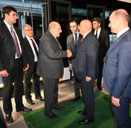 Председатель Сената Египта прибыл с официальным визитом в Азербайджан