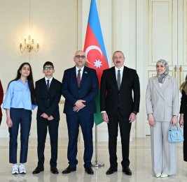 Президент Азербайджана Ильхам Алиев принял верительные грамоты новоназначенного посла Палестины в нашей стране
