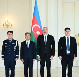 Президент Ильхам Алиев принял верительные грамоты новоназначенного посла Республики Корея в Азербайджане