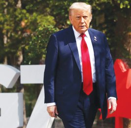 Трамп хлестко осадил Макрона

