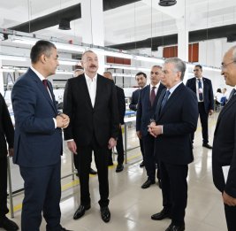 Президенты Азербайджана и Узбекистана ознакомились с деятельностью швейной фабрики Businesstex JV в Ханкенди