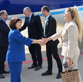 Председатель Милли Меджлиса Сахиба Гафарова прибыла с рабочим визитом в Боснию и Герцеговину