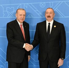 Президент Ильхам Алиев: Сегодня Азербайджан и Турция плечом к плечу уверенно и успешно движутся в будущее