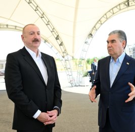 Президент Ильхам Алиев и председатель Халк Маслахаты Туркменистана Гурбангулы Бердымухамедов осмотрели разрушенные места города Физули
