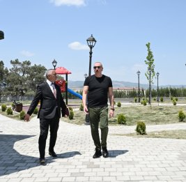 Президент Ильхам Алиев ознакомился с работами, проводимыми в селе Тезебина Ходжалинского района