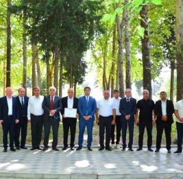 Полтора века в потоке правды