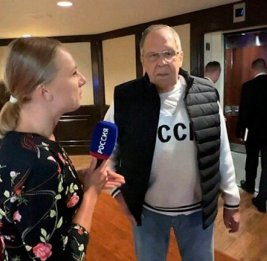 Свитер Лаврова