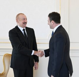 Президент Ильхам Алиев принял президента компании The Goldman Sachs Group Inc. по глобальным вопросам