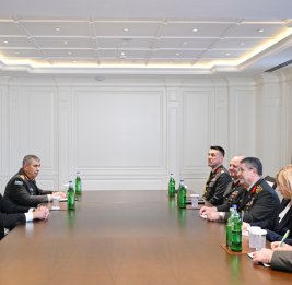 Президент Ильхам Алиев принял начальника Генерального штаба Вооруженных сил Турции
