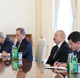 Президент Ильхам Алиев принял комиссара Европейского Союза по вопросам расширения