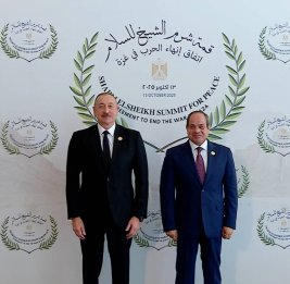 Азербайджан - на орбите мира