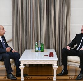 Президент Ильхам Алиев вручил Ягубу Эйюбову орден «Истиглал»