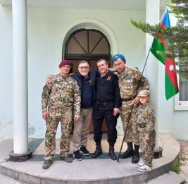 Один на всех - Dəmir yumruq