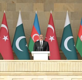 В Баку проходит Военный парад, посвященный пятой годовщине Победы в Отечественной войнеБУДЕТ ОБНОВЛЕНО