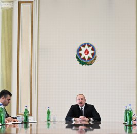 Президент Ильхам Алиев принял нового полномочного представителя Президента в Нахчыване и назначенных глав исполнительной власти ряда районов