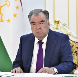 Президент Таджикистана поздравил Президента Ильхама Алиева со вступлением в Консультативную встречу глав государств Центральной Азии