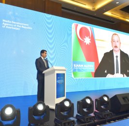 В Баку проходит Медиафорум D-8