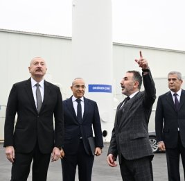 Президент Ильхам Алиев принял участие в открытии завода по производству минеральной каменной ваты AZWOOL