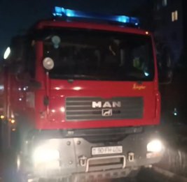 В многоэтажном жилом здании в Баку произошел пожар, четыре человека погибли